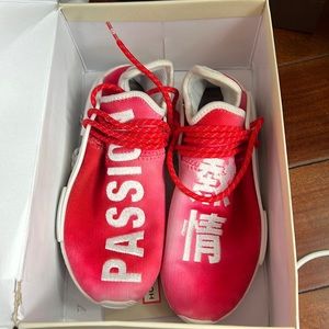 Adidas Pharrell Williams passion sneakers